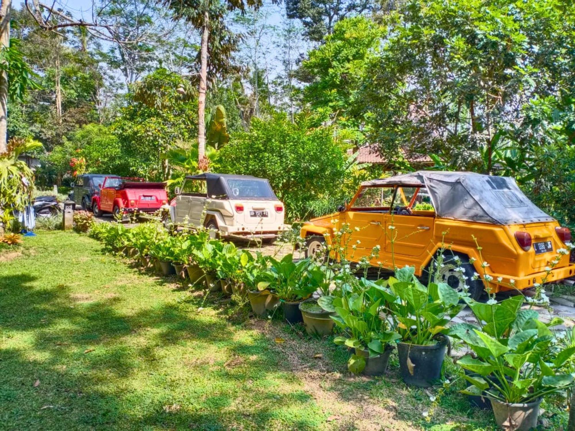 Ndalem Nitihardjan Hotel มาเกอลัง ภายนอก รูปภาพ